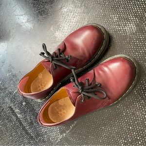 Dr. Martens Oxford 1461 burgundy cherry red sz 7 (womens) eu 38